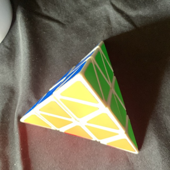 VTG 1981 Pyraminx by TOMY 3D Pyramid Triangle Puzzle Rubiks Cube brain teaser - Picture 12 of 12